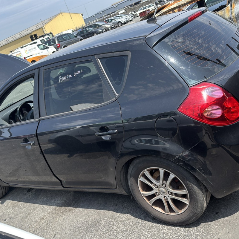 KIA CEE-D 1 PHASE 1 1.6 CRDI - 16V TURBO Photo n°19