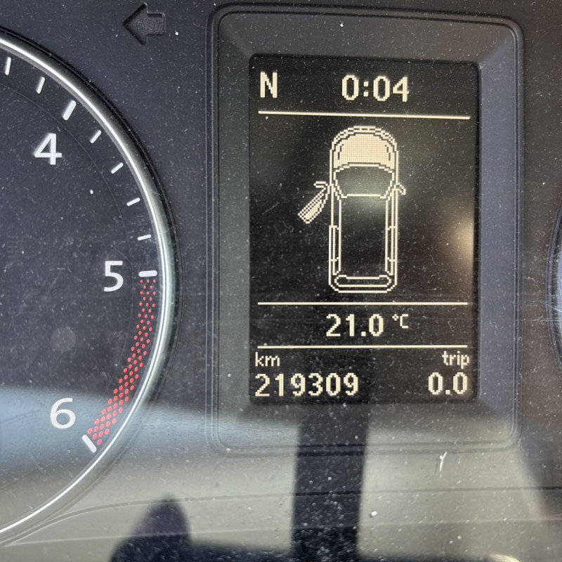 VOLKSWAGEN TOURAN 2 2.0 TDI - 16V TURBO Photo n°15