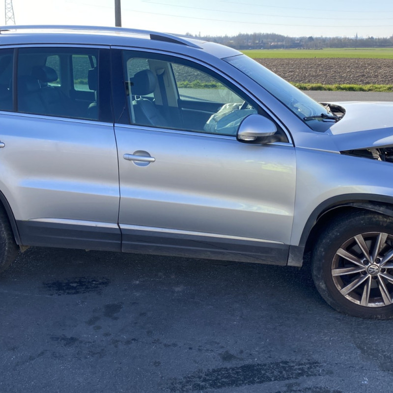 VOLKSWAGEN TIGUAN 1 PHASE 2 2.0 TDI - 16V TURBO 4 MOTION 4X4 Photo n°8