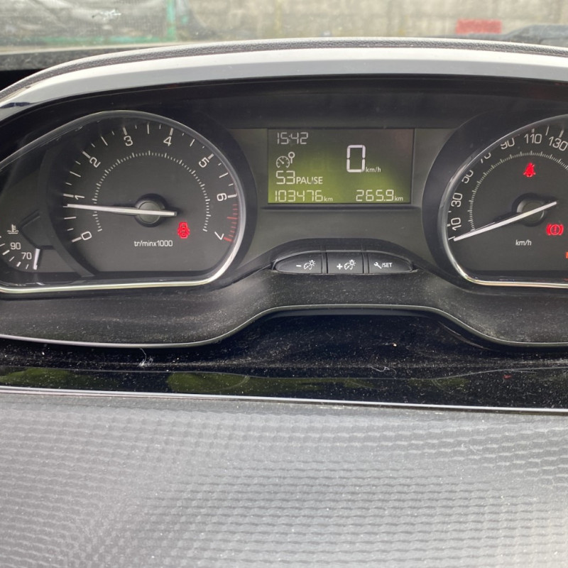 PEUGEOT 2008 1 PHASE 1 1.2 VTI - 12V Photo n°20