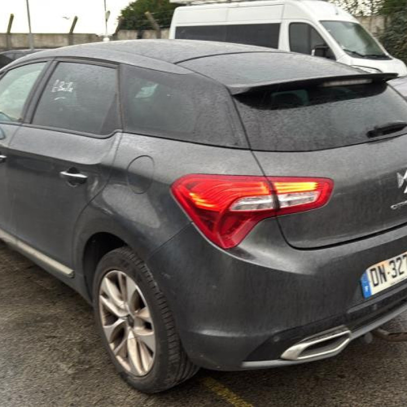 Vitre arriere droit DS DS5 Photo n°9