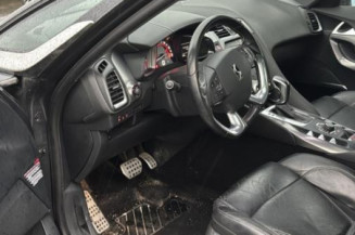 Vitre arriere droit DS DS5