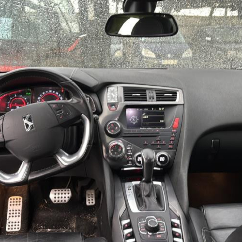 Vitre arriere droit DS DS5 Photo n°18