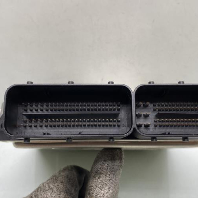 Calculateur moteur BMW SERIE 3 E46 Photo n°3