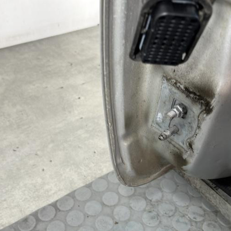 Porte avant droit RENAULT CLIO 3 Photo n°4