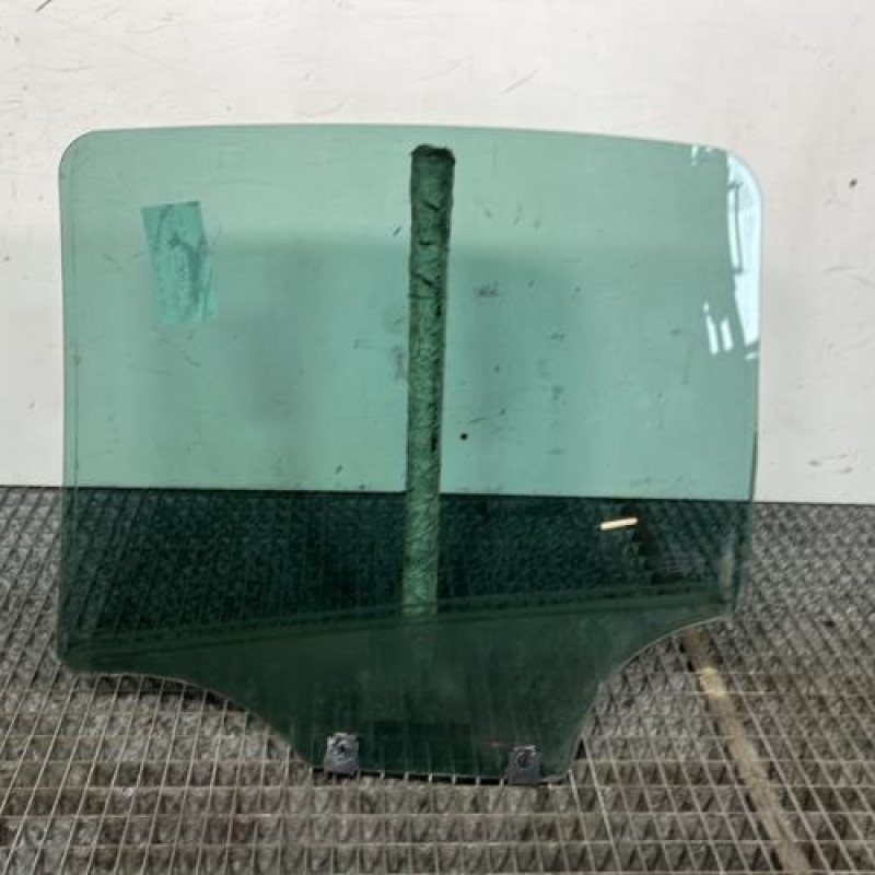 Vitre arriere droit CITROEN C3 2 Photo n°5