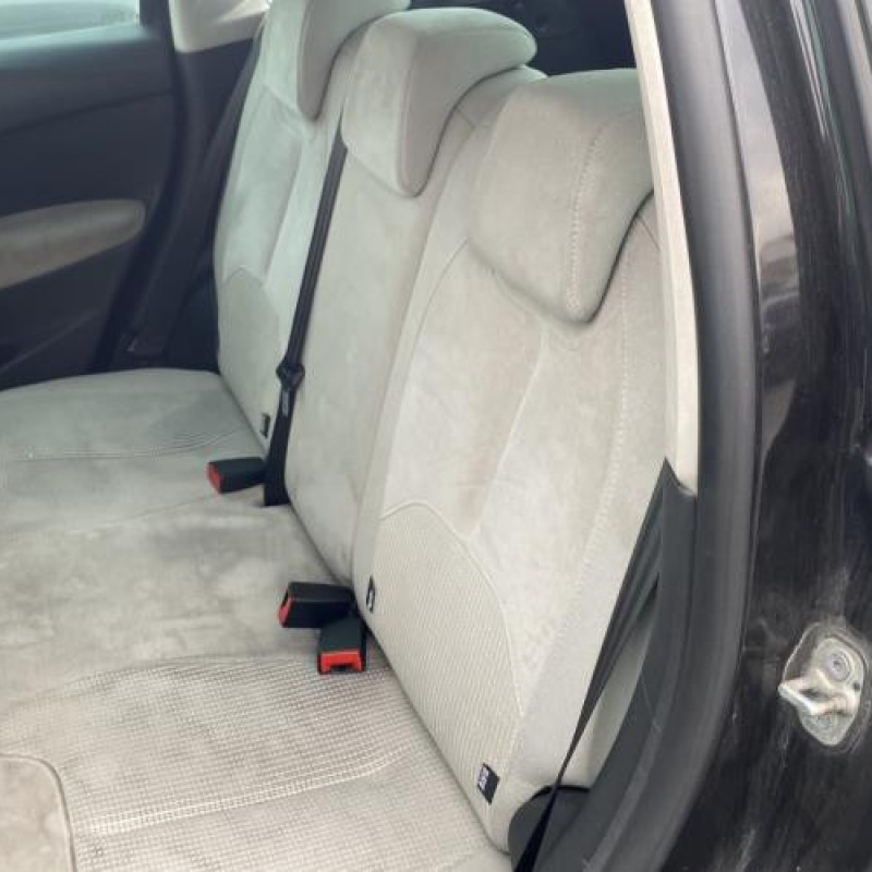 Vitre arriere droit CITROEN C3 2 Photo n°17
