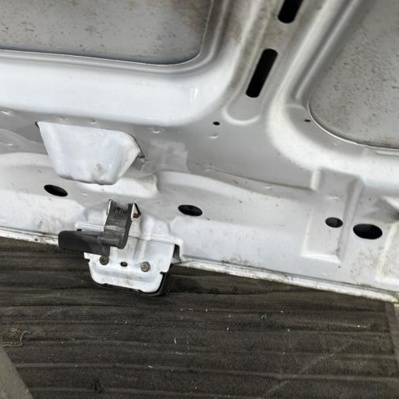 Capot PEUGEOT 106 Photo n°8