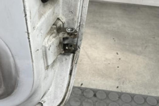 Porte avant gauche PEUGEOT 106