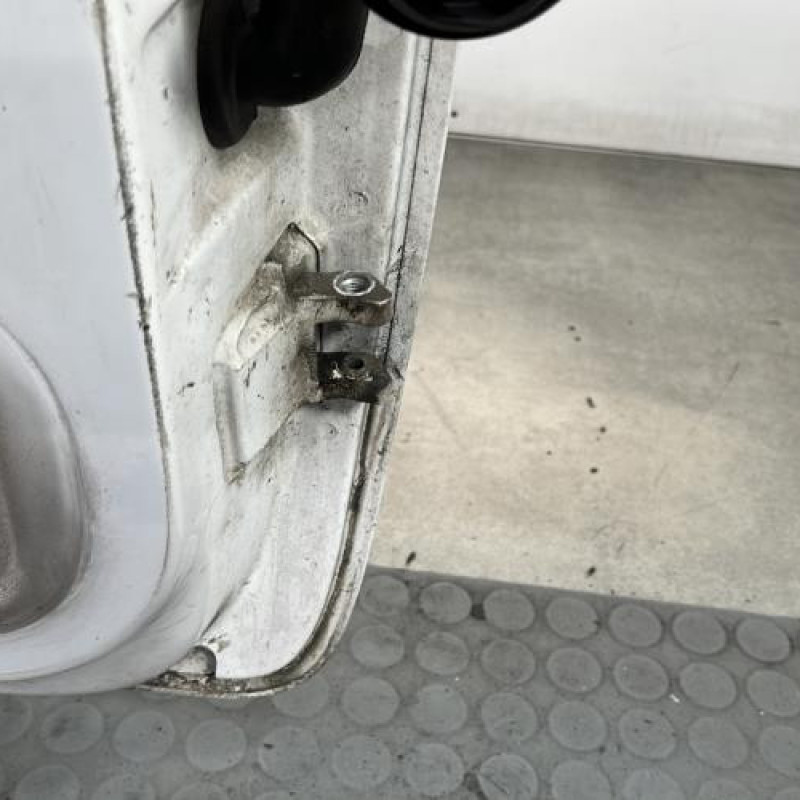 Porte avant gauche PEUGEOT 106 Photo n°3
