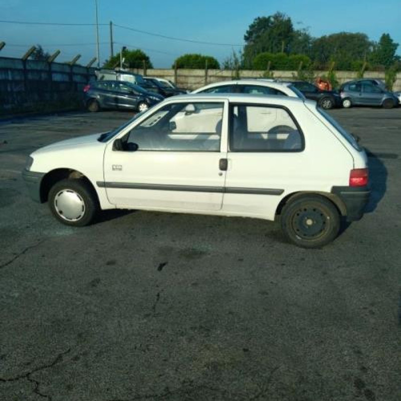 Porte avant gauche PEUGEOT 106 Photo n°14