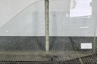 Vitre avant droit PEUGEOT 106