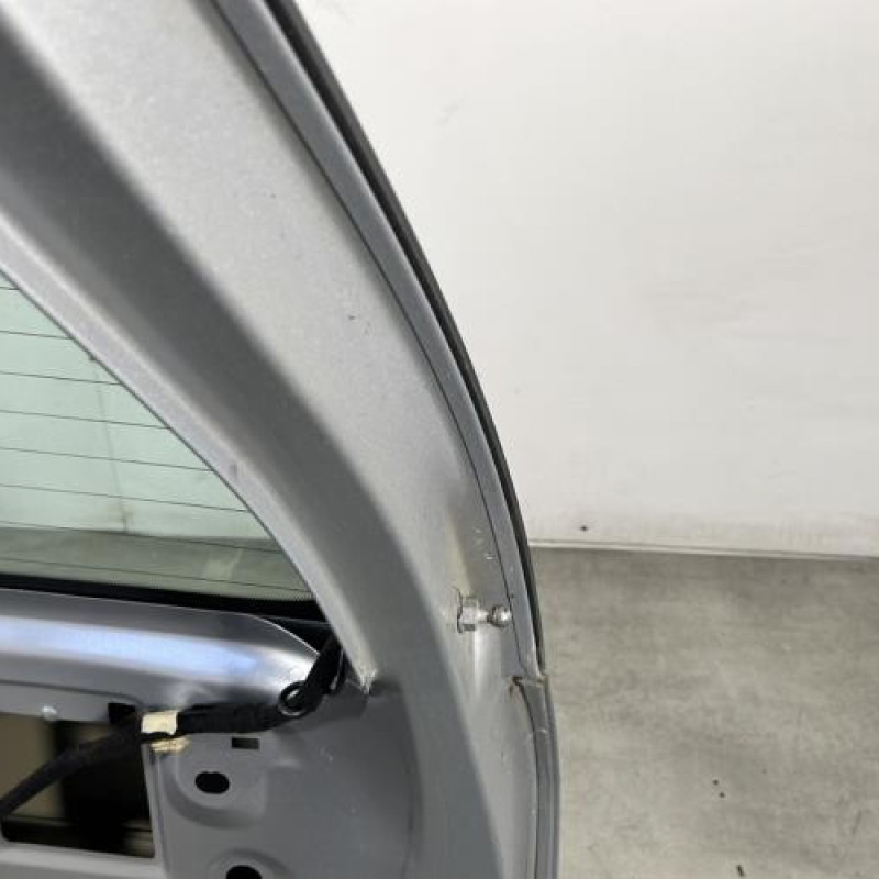 Malle/Hayon arriere CITROEN C4 1 Photo n°9