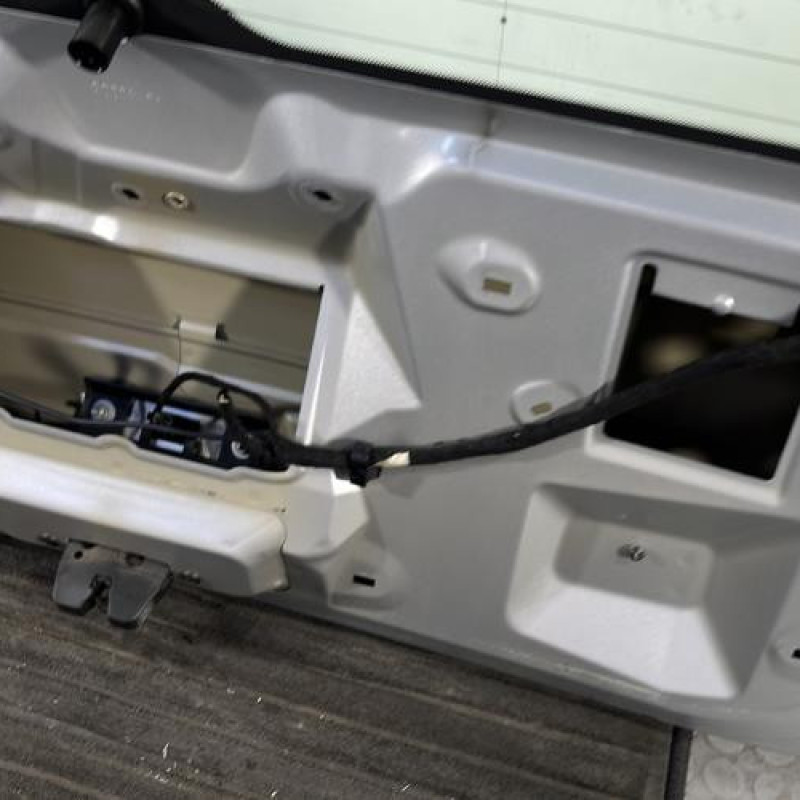 Malle/Hayon arriere CITROEN C4 1 Photo n°10