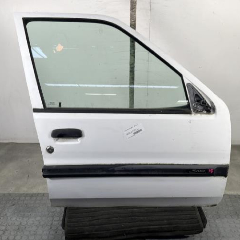 Porte avant droit CITROEN SAXO Photo n°1