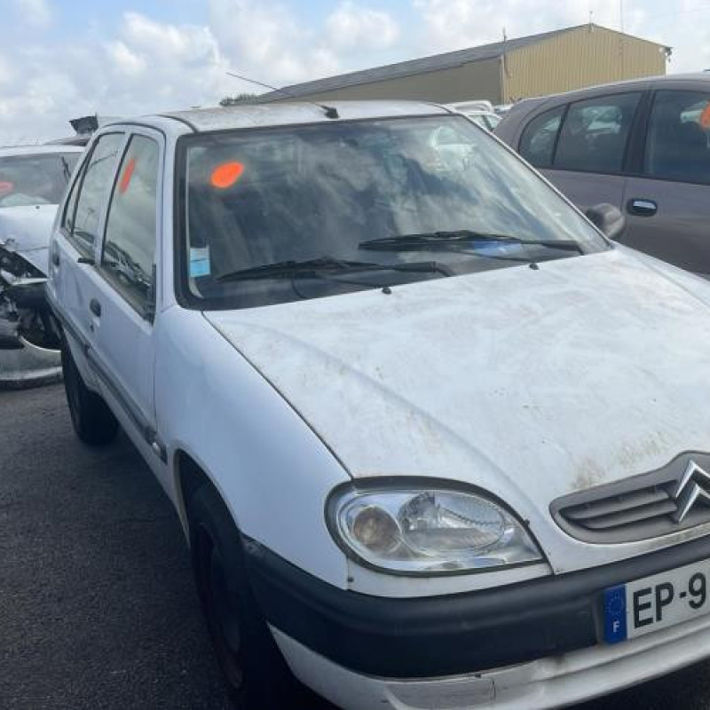 Porte avant droit CITROEN SAXO Photo n°16