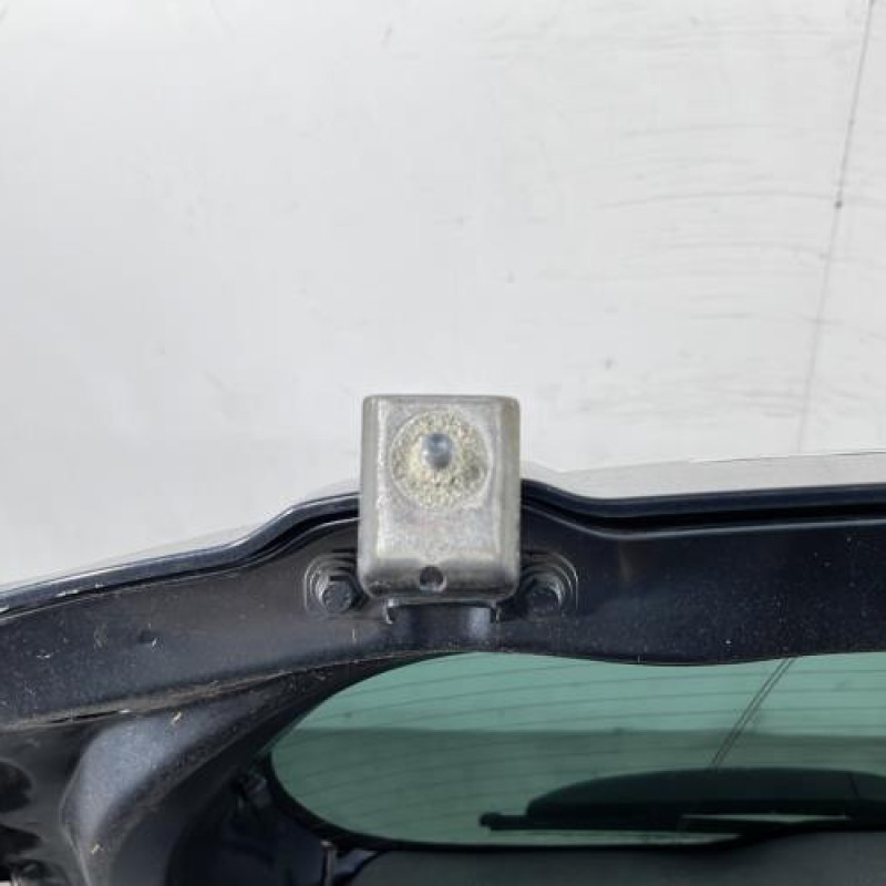 Malle/Hayon arriere RENAULT CLIO 4 Photo n°7