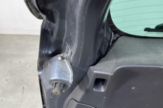 Malle/Hayon arriere RENAULT CLIO 4
