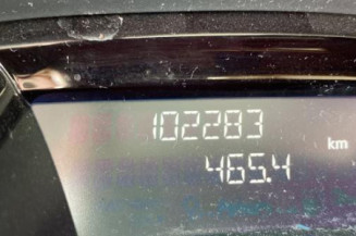 Vitre arriere droit RENAULT CLIO 4