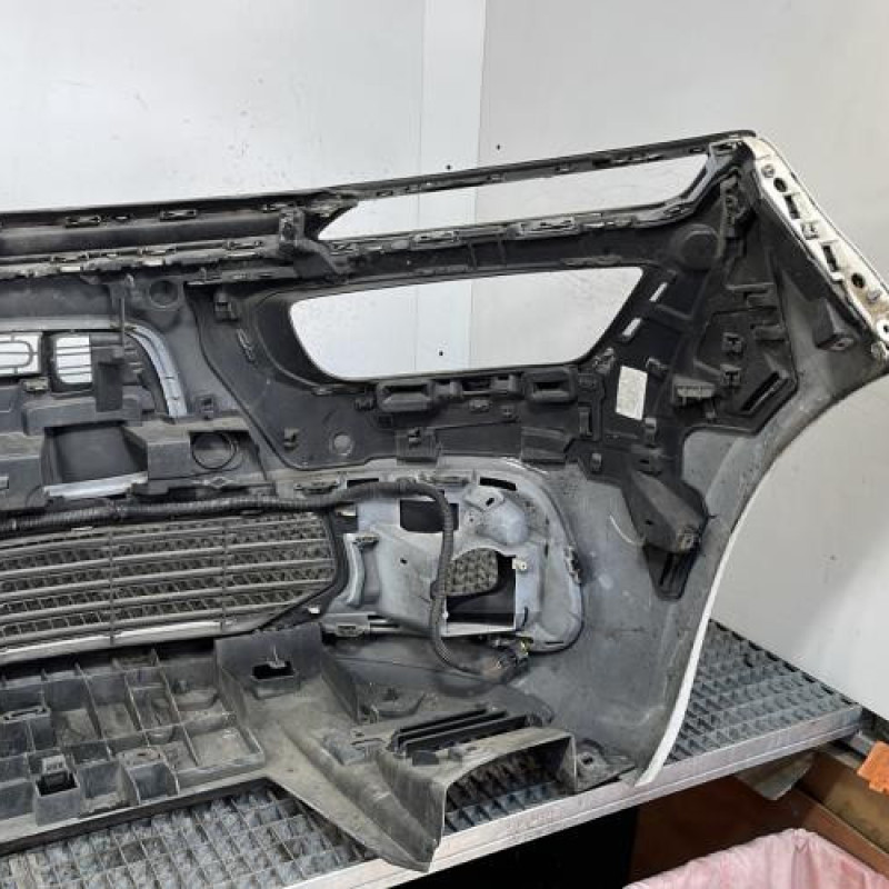 Pare choc avant CITROEN C4 PICASSO 2 Photo n°4
