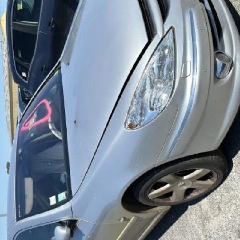 Pare boue avant droit PEUGEOT 607 Photo n°7