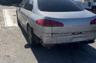 Pare boue avant droit PEUGEOT 607