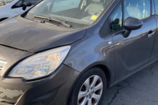 Renfort pare choc avant (traverse) OPEL MERIVA B