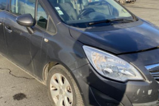 Renfort pare choc avant (traverse) OPEL MERIVA B
