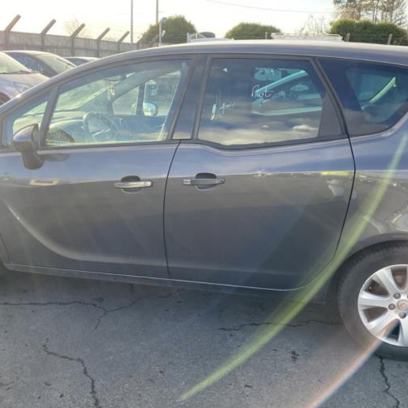 Renfort pare choc avant (traverse) OPEL MERIVA B Photo n°10