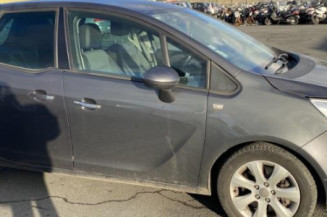 Renfort pare choc avant (traverse) OPEL MERIVA B