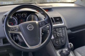 Renfort pare choc avant (traverse) OPEL MERIVA B