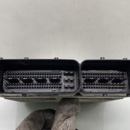 Calculateur moteur VOLKSWAGEN GOLF 6