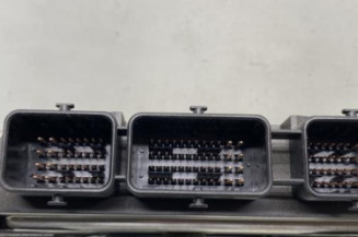 Calculateur moteur PEUGEOT 308 1