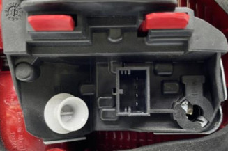 Feu arriere secondaire droit (feux) VOLKSWAGEN TOURAN 2