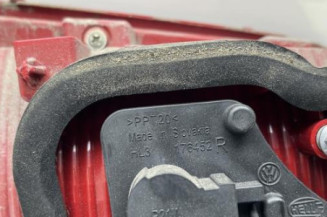 Feu arriere secondaire droit (feux) VOLKSWAGEN TOURAN 2