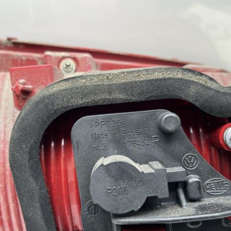 Feu arriere secondaire droit (feux) VOLKSWAGEN TOURAN 2 Photo n°6