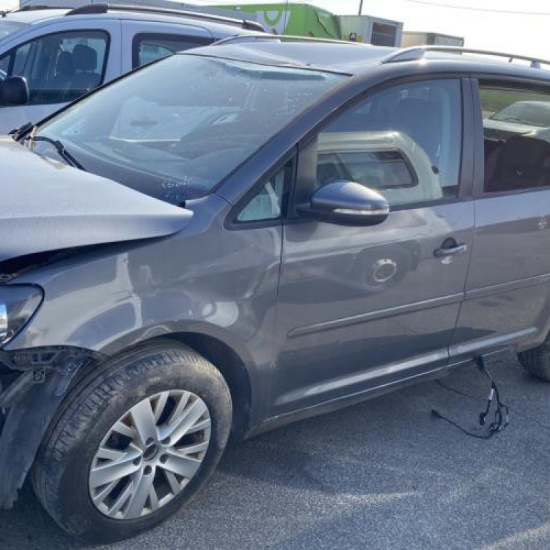 Feu arriere secondaire droit (feux) VOLKSWAGEN TOURAN 2 Photo n°13