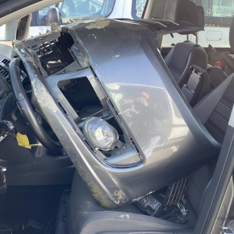 Feu arriere secondaire droit (feux) VOLKSWAGEN TOURAN 2 Photo n°19