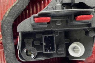 Feu arriere secondaire gauche (feux) VOLKSWAGEN TOURAN 2