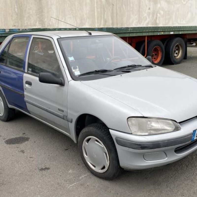 Aile avant droit PEUGEOT 106 Photo n°6