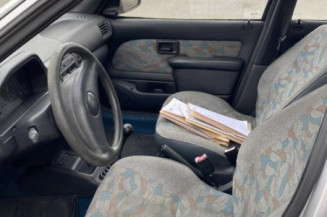 Aile avant droit PEUGEOT 106