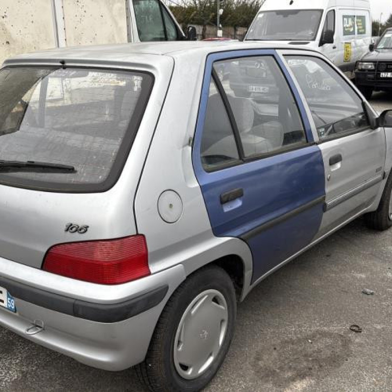 Aile avant droit PEUGEOT 106 Photo n°18