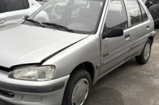 Aile avant gauche PEUGEOT 106