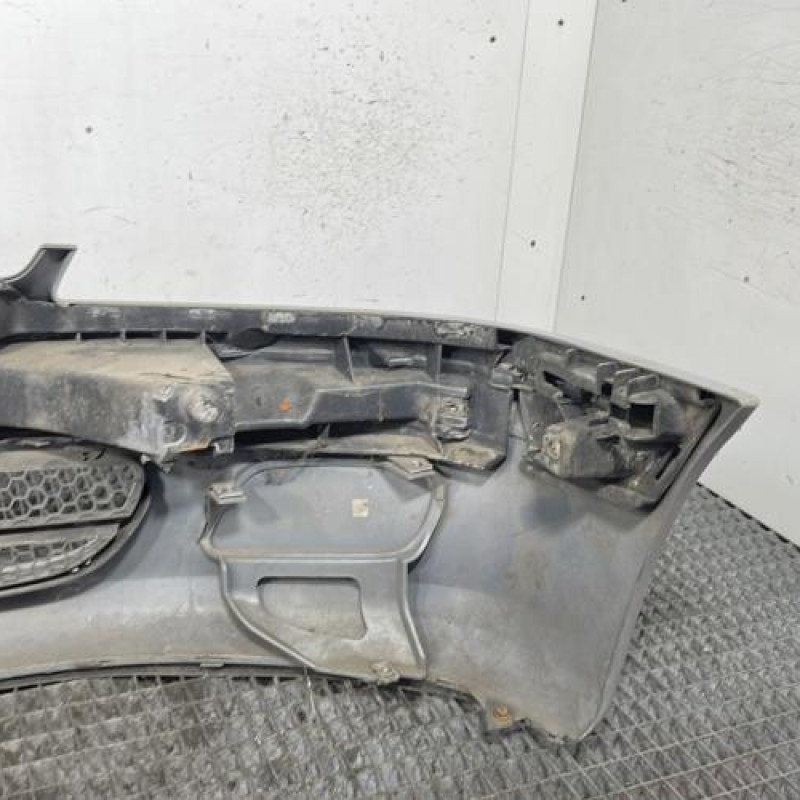 Pare choc avant PEUGEOT 106 Photo n°4