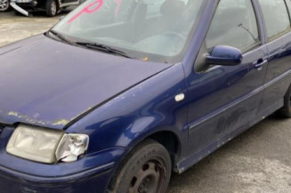 Optique avant principal droit (feux)(phare) VOLKSWAGEN POLO 3