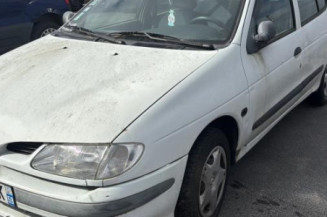 Feu arriere principal gauche (feux) RENAULT MEGANE 1