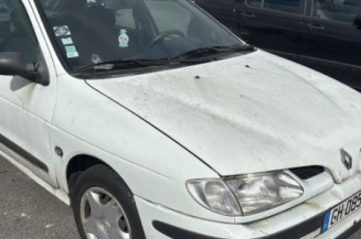Feu arriere principal gauche (feux) RENAULT MEGANE 1
