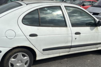 Feu arriere principal gauche (feux) RENAULT MEGANE 1