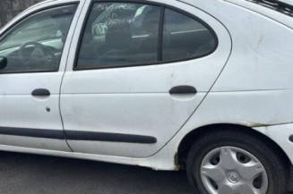 Feu arriere principal gauche (feux) RENAULT MEGANE 1