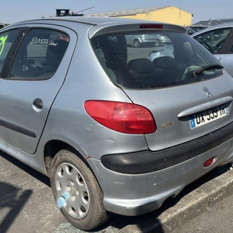 Boitier BSI PEUGEOT 206 Photo n°8